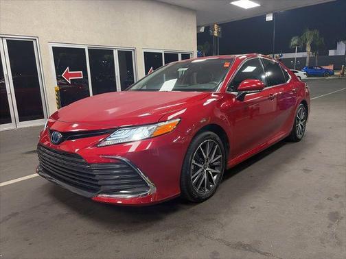 2024 Toyota Camry Hybrid XLE