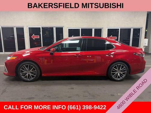 2024 Toyota Camry Hybrid XLE