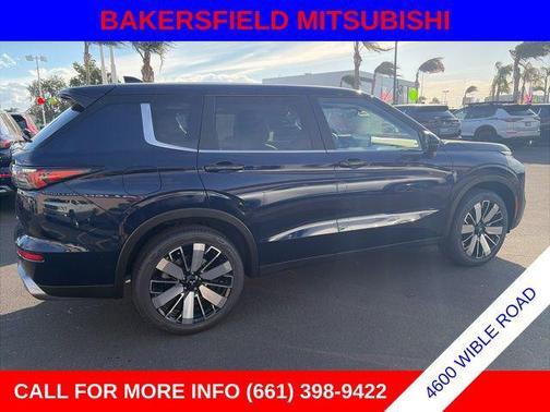 Cosmic Blue 2026 Mitsubishi Outlander SE 2.5 2WD