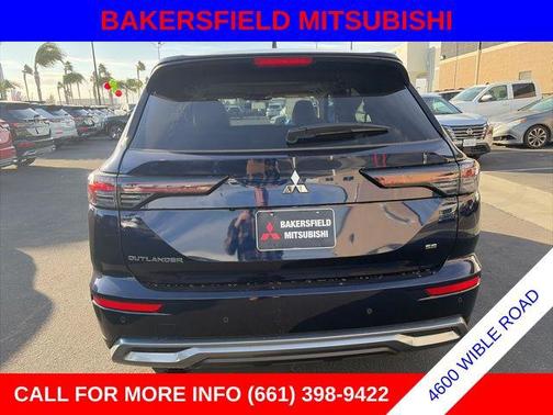 Cosmic Blue 2026 Mitsubishi Outlander SE 2.5 2WD
