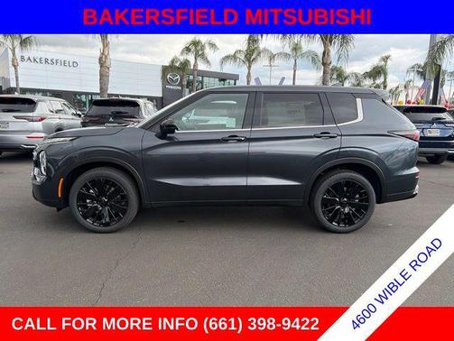 Graphite Gray 2026 Mitsubishi Outlander LE