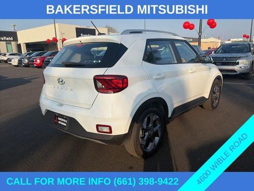 2025 Hyundai VENUE SEL