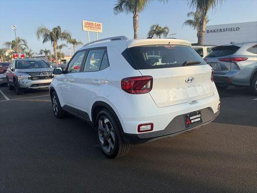 2025 Hyundai VENUE SEL