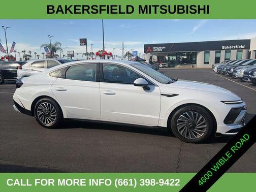 2025 Hyundai SONATA Hybrid SE