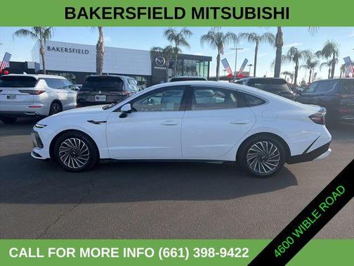 2025 Hyundai SONATA Hybrid SE