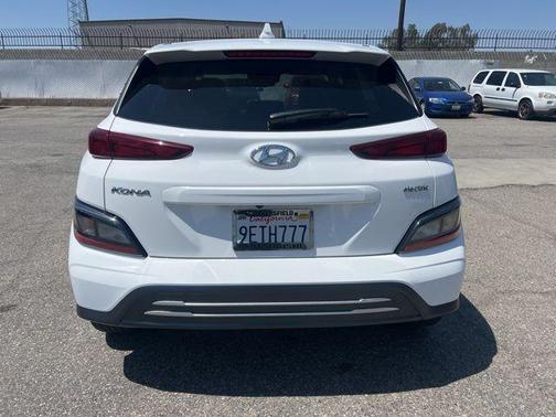 2023 Hyundai KONA EV SE