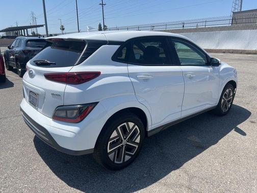 2023 Hyundai KONA EV SE