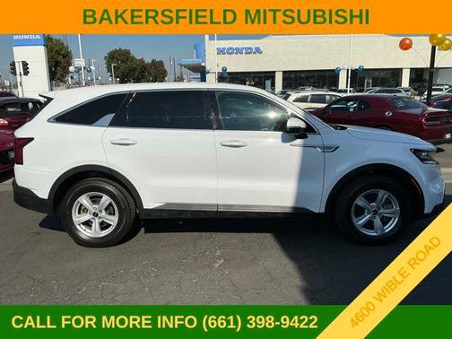 2022 Kia Sorento LX