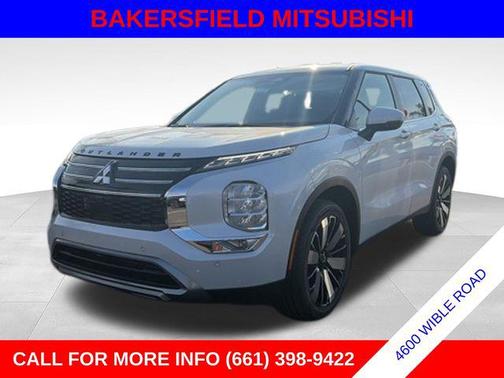 Diamond White 2026 Mitsubishi Outlander SE 2.5 2WD