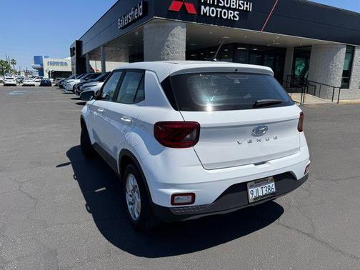 2024 Hyundai VENUE SE
