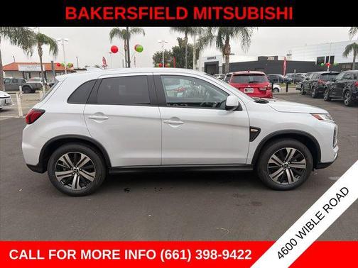 Diamond White 2026 Mitsubishi Outlander Sport 2.0 ES