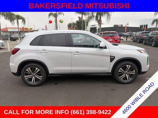 Diamond White 2026 Mitsubishi Outlander Sport 2.0 ES