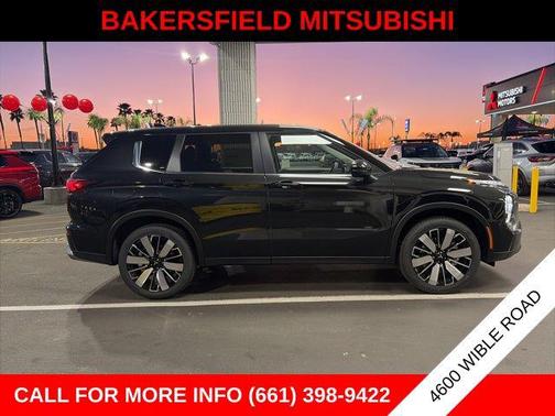 Black Diamond 2026 Mitsubishi Outlander SE