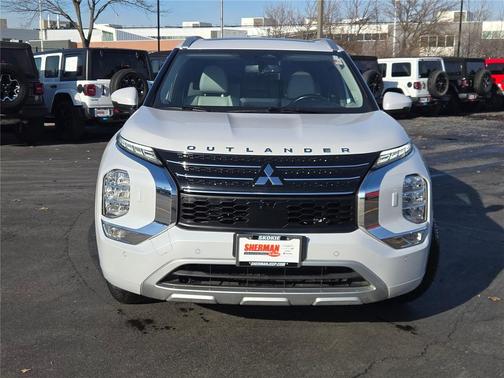 2024 Mitsubishi Outlander PHEV SEL