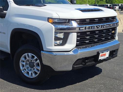 Summit White 2021 Chevrolet Silverado 2500 LT