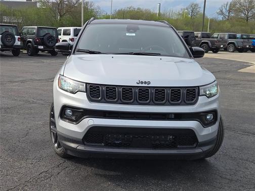 Silver Zynith Metallic Clearcoat 2026 Jeep Compass Limited