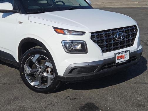 2022 Hyundai VENUE SEL