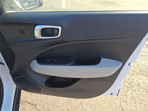 2022 Hyundai VENUE SEL