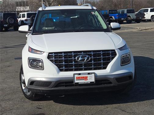 2022 Hyundai VENUE SEL