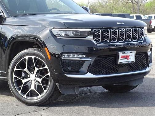 2023 Jeep Grand Cherokee Summit