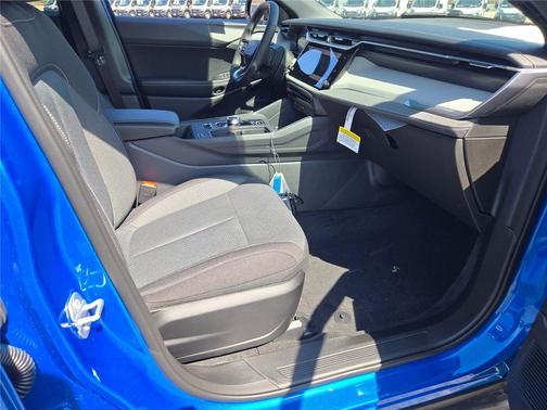 Hydro Blue Pearlcoat 2026 Jeep Cherokee Laredo 4x4