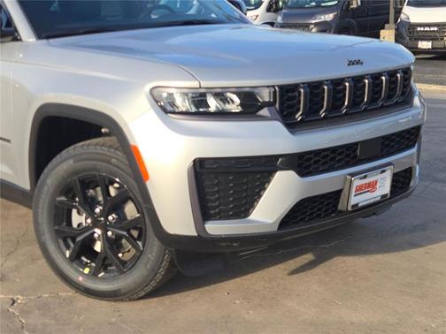 2026 Jeep Grand Cherokee Altitude