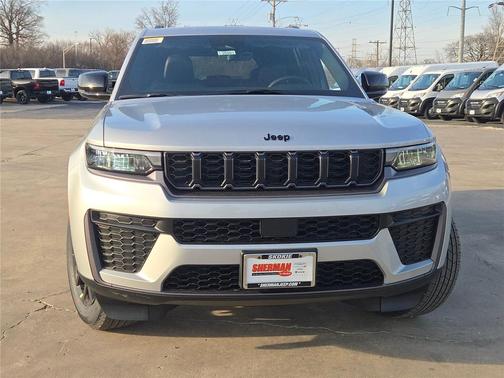 2026 Jeep Grand Cherokee Altitude