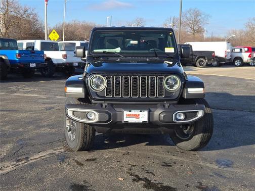 2026 Jeep Gladiator Sahara 4x4