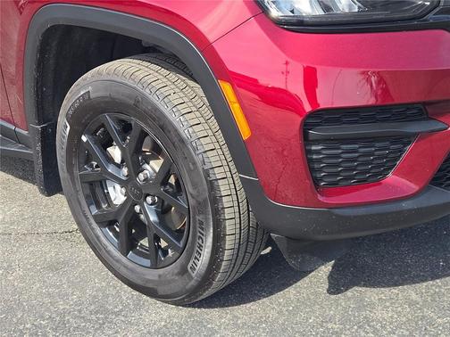 2024 Jeep Grand Cherokee Altitude