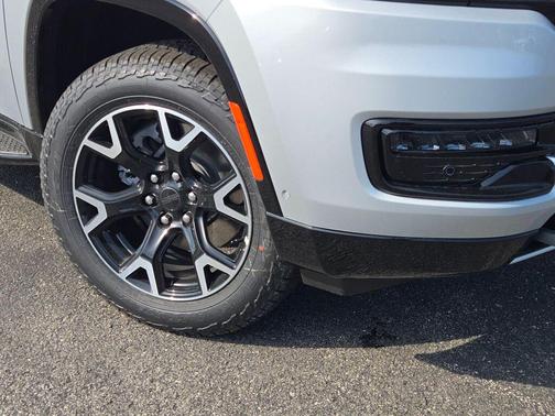 2025 Jeep Wagoneer Series II Overland 4x4