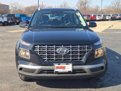 2025 Hyundai VENUE SEL