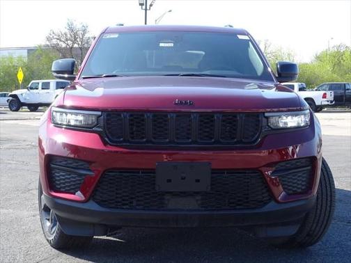 2025 Jeep Grand Cherokee Altitude