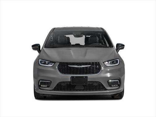2025 Chrysler Pacifica L