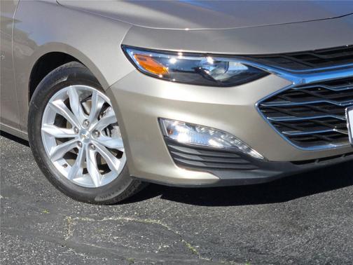 Mineral Gray Metallic 2023 Chevrolet Malibu FWD 1LT