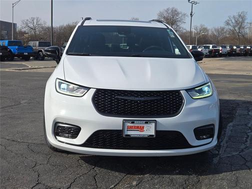 2025 Chrysler Pacifica Hybrid Premium S Appearance Pkg