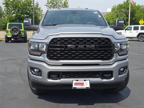 2024 RAM 2500 Big Horn Crew Cab 4x4 6'4' Box