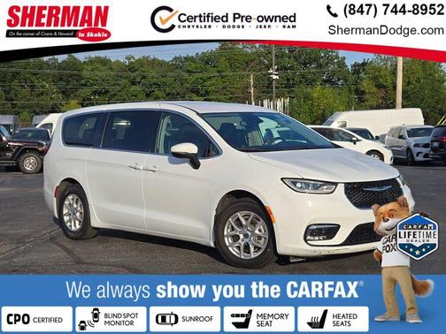 Bright White Clearcoat 2023 Chrysler Pacifica Touring L