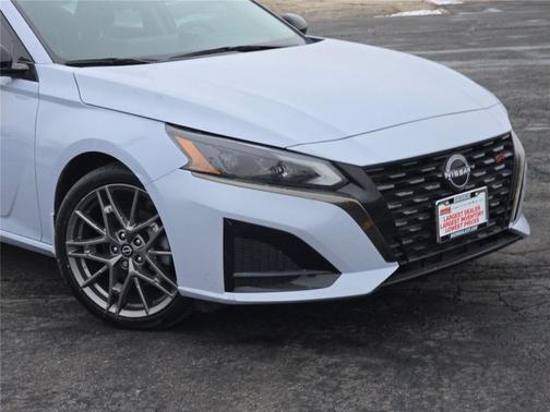 2023 Nissan Altima SR VC-Turbo FWD