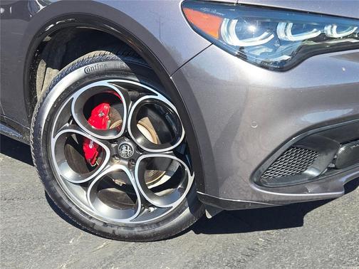 2024 Alfa Romeo Stelvio Veloce AWD