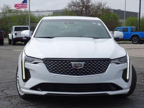 2023 Cadillac CT4 Premium Luxury