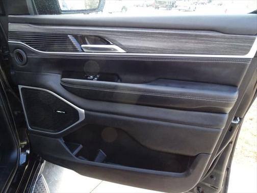 2023 Jeep Wagoneer L Series II 4x2