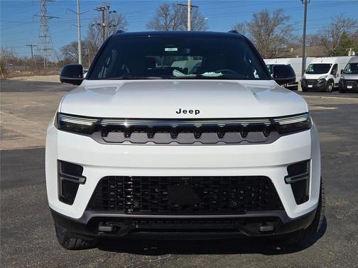 2026 Jeep Grand Wagoneer Upland