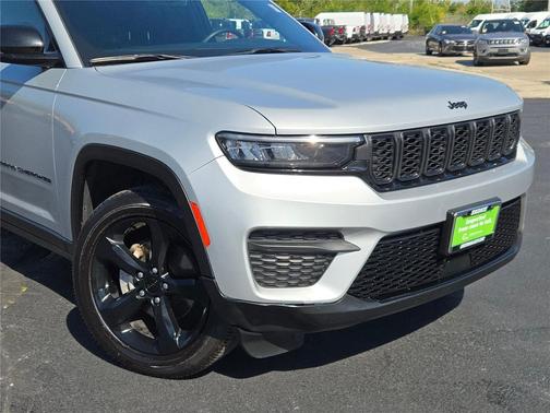 2023 Jeep Grand Cherokee Altitude