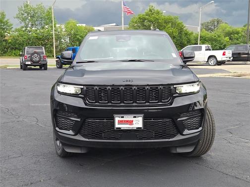 2025 Jeep Grand Cherokee Altitude
