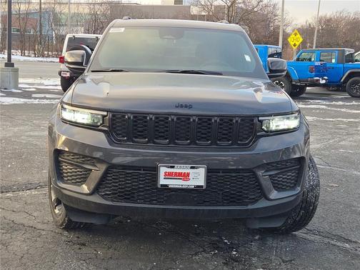 2025 Jeep Grand Cherokee Altitude