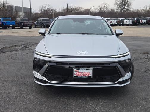 2025 Hyundai SONATA SEL