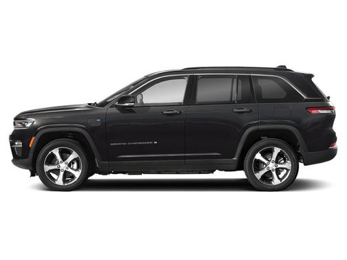 Diamond Black Crystal Pearlcoat 2023 Jeep Grand Cherokee 4xe Overland
