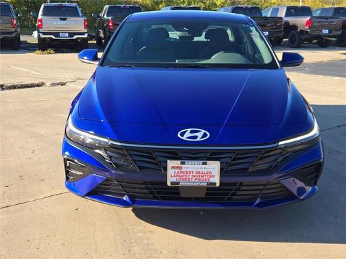 2025 Hyundai ELANTRA SEL