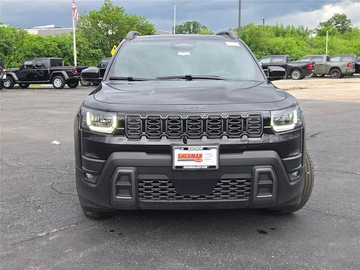 Diamond Black Crystal Pearlcoat 2026 Jeep Cherokee Limited