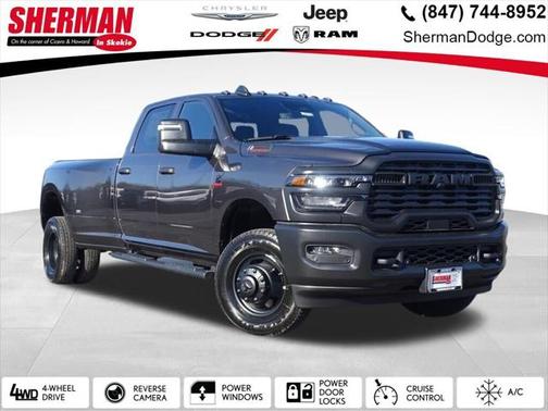 2025 RAM 3500 Tradesman Crew Cab 4x4 8' Box